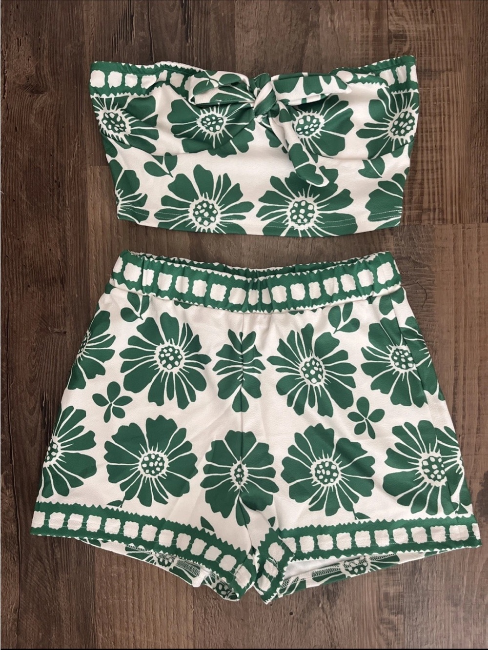 SHEIN Green & White Floral Bandeau Top and Shorts Set